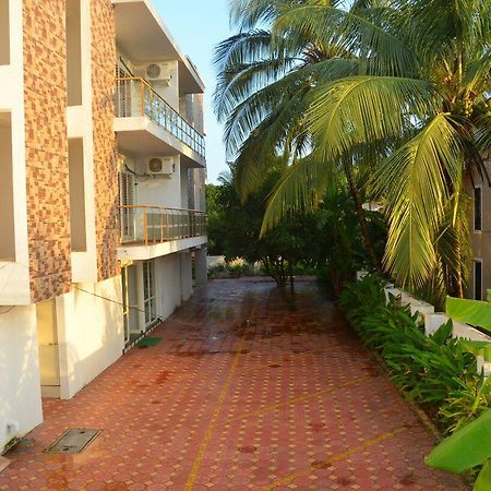 Nilaya Beach Resort 알리바그 외부 사진