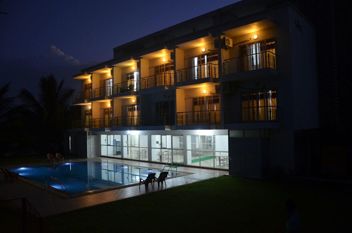 Nilaya Beach Resort 알리바그 외부 사진
